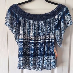 Ripcurl Off the shoulder short sleeve Top size- M